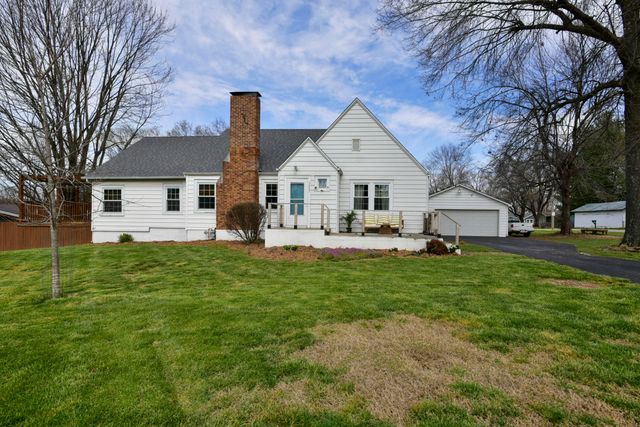 3007 E Beaumont Street, Springfield, MO 65804