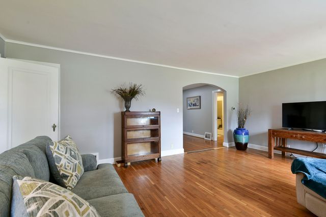 3007 E Beaumont Street, Springfield, MO 65804