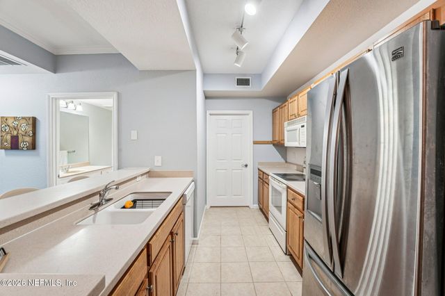 10075 GATE Parkway N 2203, Jacksonville, FL 32246