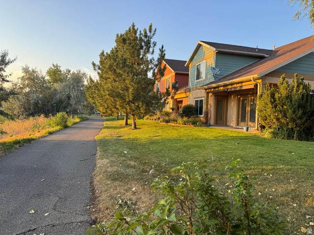 769 N WILLOW GREEN WAY, Farmington, UT 84025