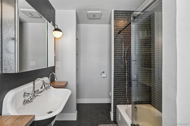 2414 Newland Street, Edgewater, CO 80214