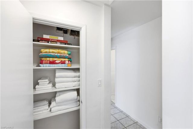 1147 Shady Rest LN, Naples, FL 34103