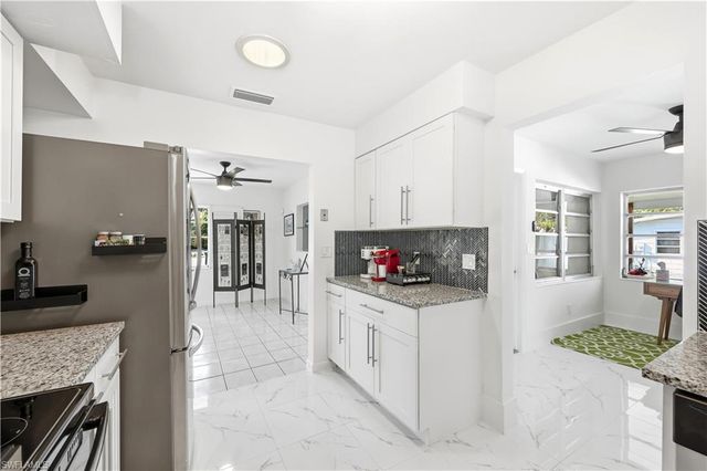 1147 Shady Rest LN, Naples, FL 34103