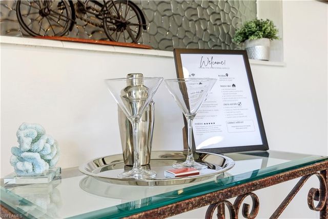 1147 Shady Rest LN, Naples, FL 34103