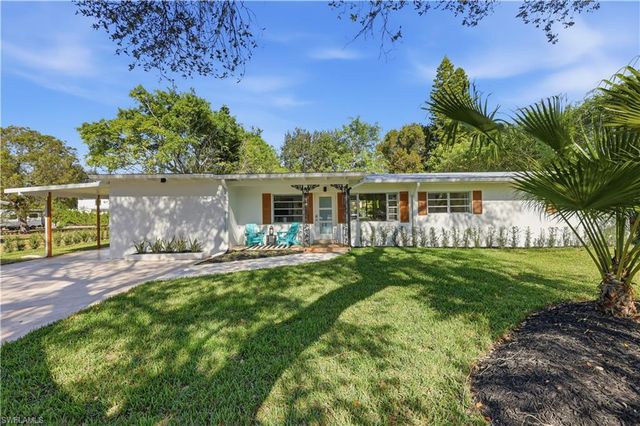 1147 Shady Rest LN, Naples, FL 34103