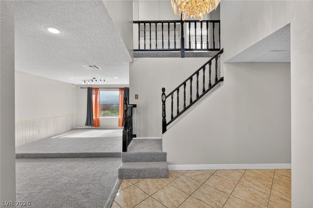 389 Summer Creek Court, Henderson, NV 89002