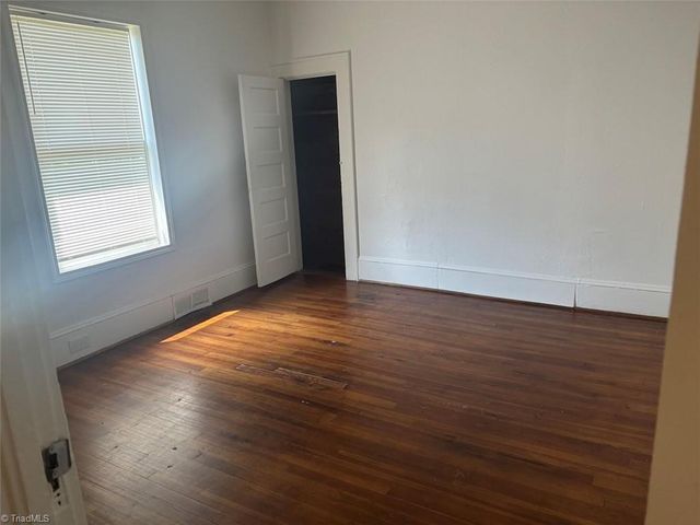 1917 NE 25th Street, Winston-salem, NC 27105