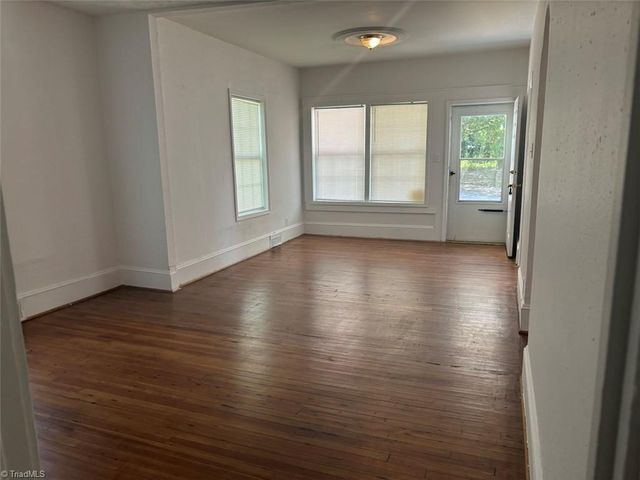 1917 NE 25th Street, Winston-salem, NC 27105