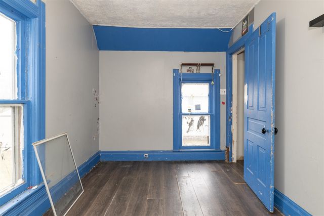 105 W John Street, Durand, MI 48429