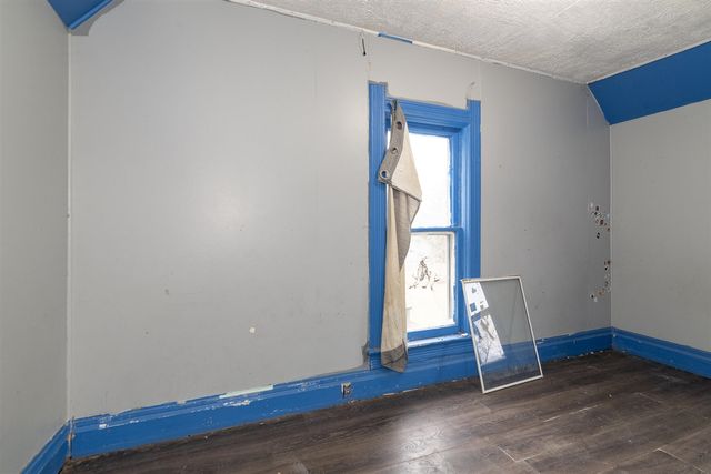 105 W John Street, Durand, MI 48429