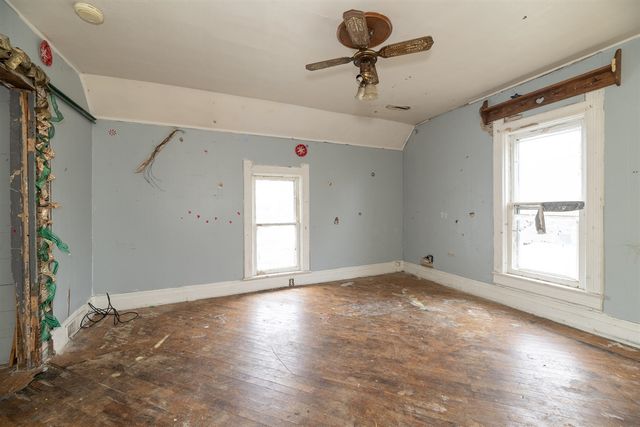 105 W John Street, Durand, MI 48429