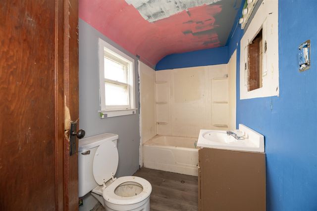 105 W John Street, Durand, MI 48429