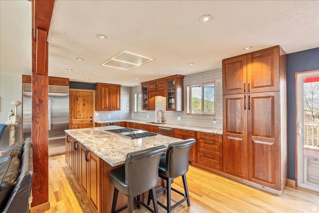 11940 S PINERIDGE RD, Sandy, UT 84094