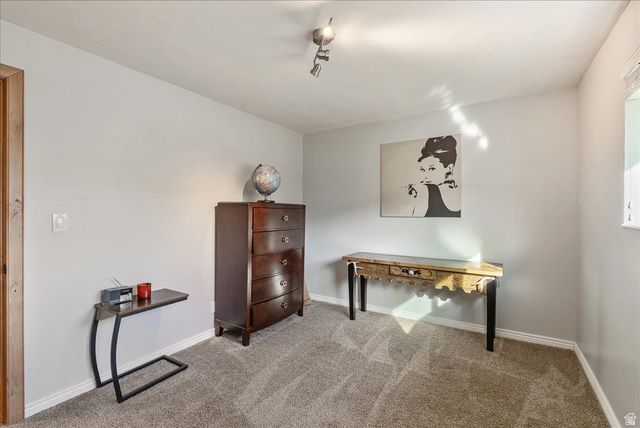 11940 S PINERIDGE RD, Sandy, UT 84094