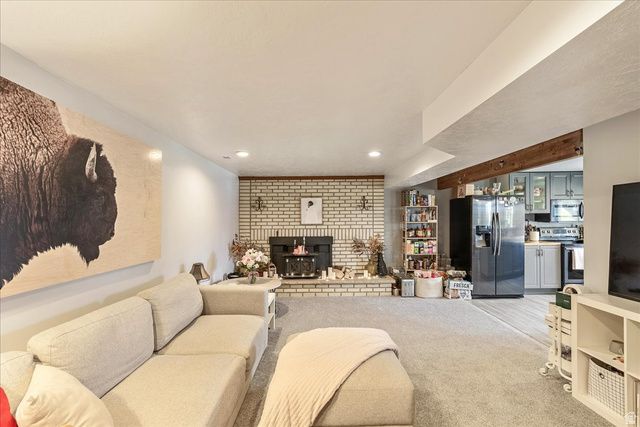 11940 S PINERIDGE RD, Sandy, UT 84094