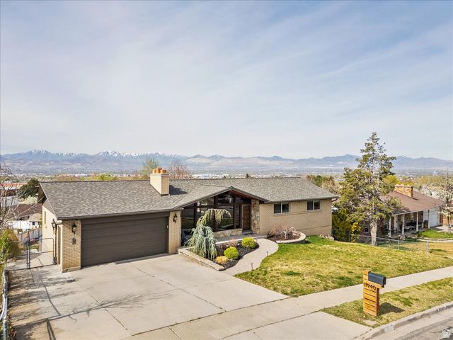 11940 S PINERIDGE RD, Sandy, UT 84094