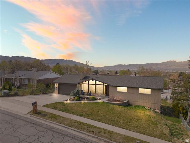 11940 S PINERIDGE RD, Sandy, UT 84094
