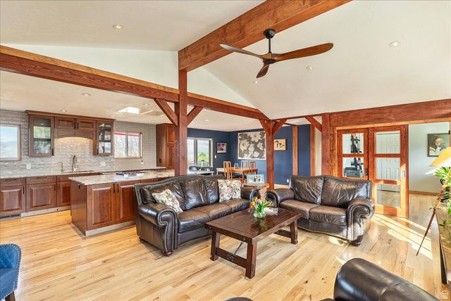 11940 S PINERIDGE RD, Sandy, UT 84094