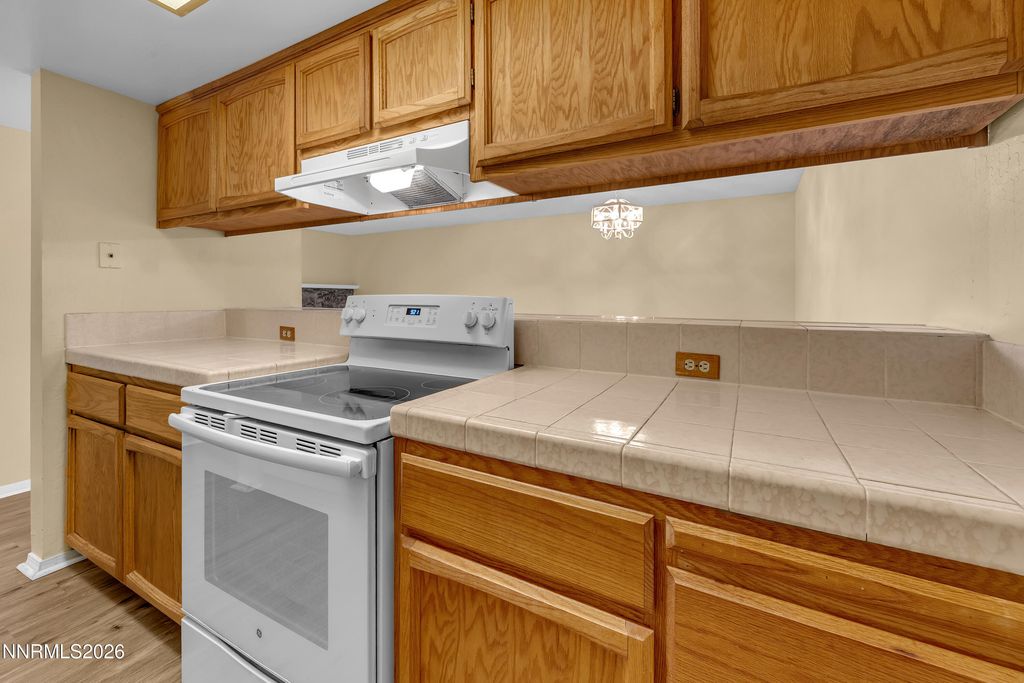 Image 10 of property listing at 2845 Idlewild Drive 204, Reno, NV 89509