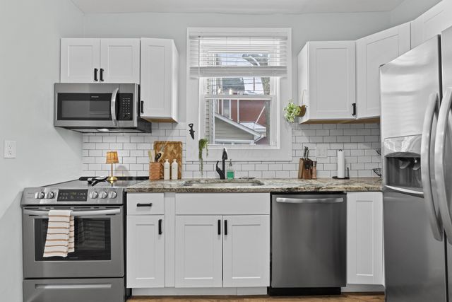 997 Oakwood Avenue, Columbus, OH 43206