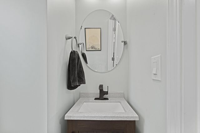 997 Oakwood Avenue, Columbus, OH 43206