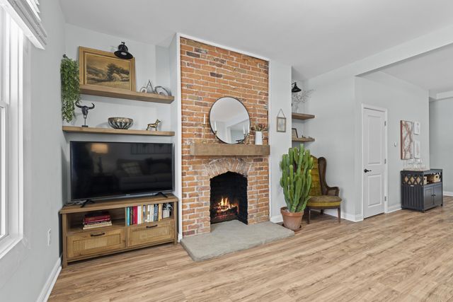 997 Oakwood Avenue, Columbus, OH 43206