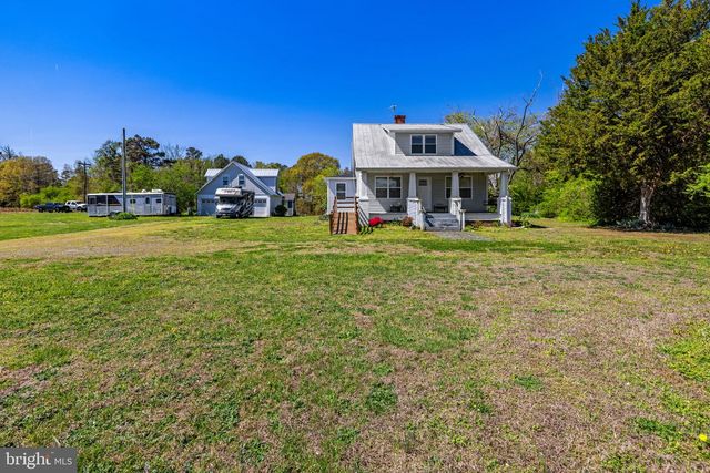 4809 COLES POINT RD, Hague, VA 22469