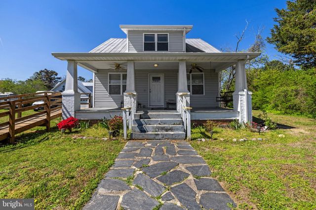 4809 COLES POINT RD, Hague, VA 22469