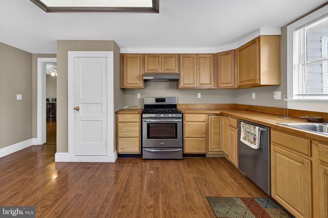 4809 COLES POINT RD, Hague, VA 22469