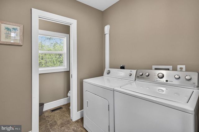 4809 COLES POINT RD, Hague, VA 22469