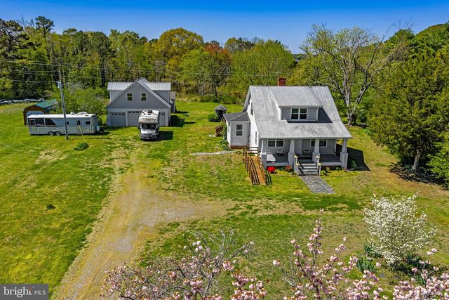 4809 COLES POINT RD, Hague, VA 22469