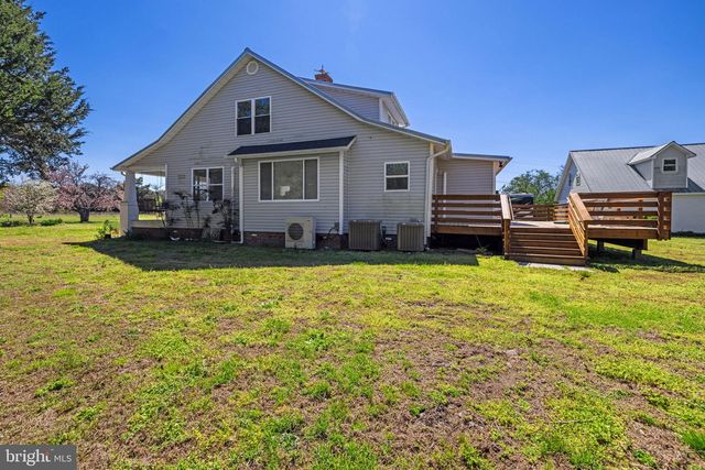 4809 COLES POINT RD, Hague, VA 22469