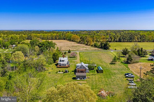 4809 COLES POINT RD, Hague, VA 22469