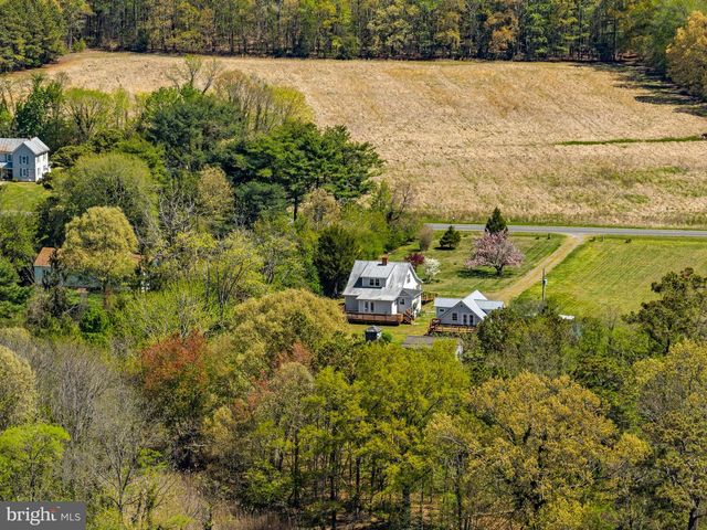 4809 COLES POINT RD, Hague, VA 22469