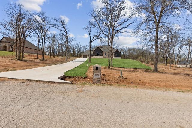 15919 Vernon Circle, Newalla, OK 74857