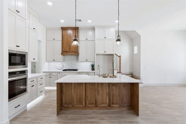 15919 Vernon Circle, Newalla, OK 74857