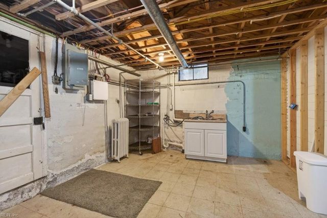 908 Virginia AVE, Suffolk, VA 23434