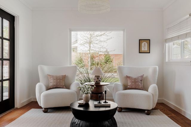 7402 Whistlestop DR, Austin, TX 78749