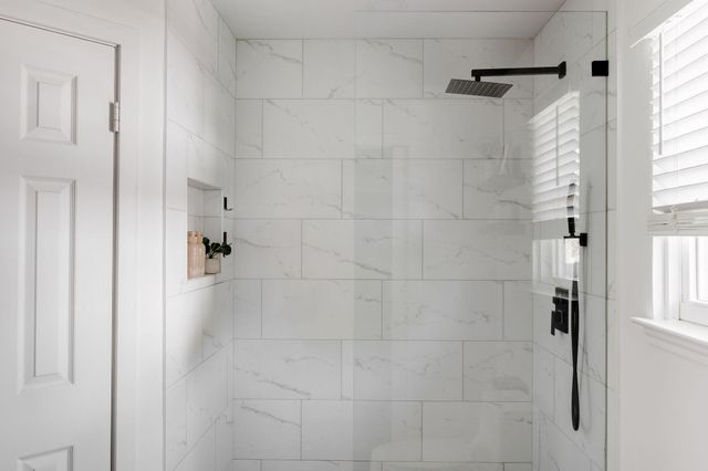 7402 Whistlestop DR, Austin, TX 78749