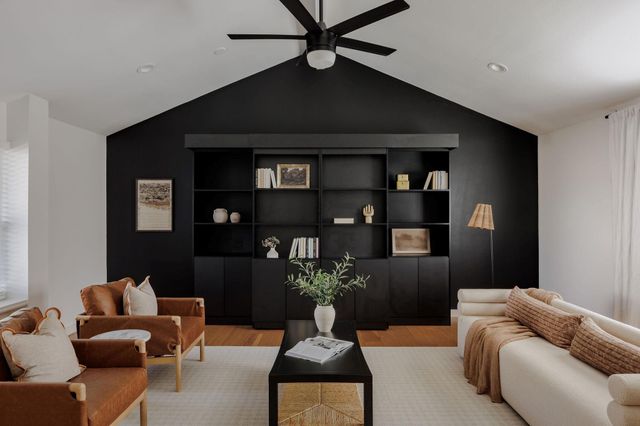 7402 Whistlestop DR, Austin, TX 78749