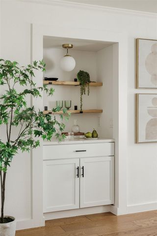 7402 Whistlestop DR, Austin, TX 78749