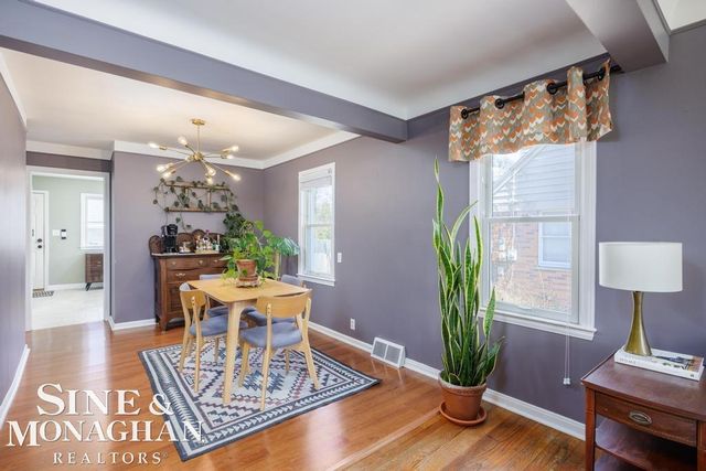 318 Kerby Rd Road, Grosse Pointe Farms, MI 48236