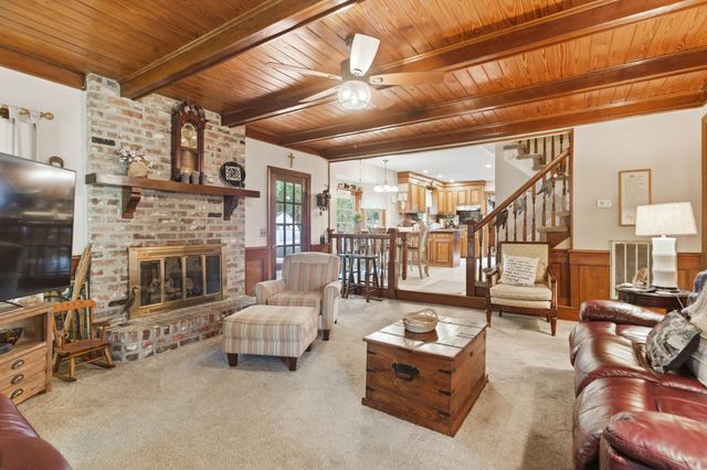 1011 Harbortowne Road, Charleston, SC 29412