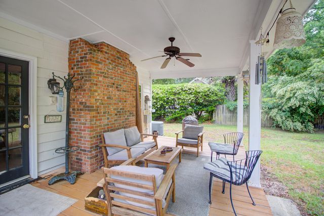 1011 Harbortowne Road, Charleston, SC 29412