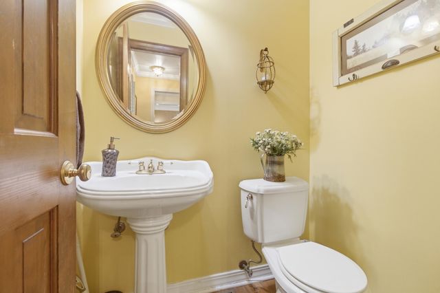 1011 Harbortowne Road, Charleston, SC 29412
