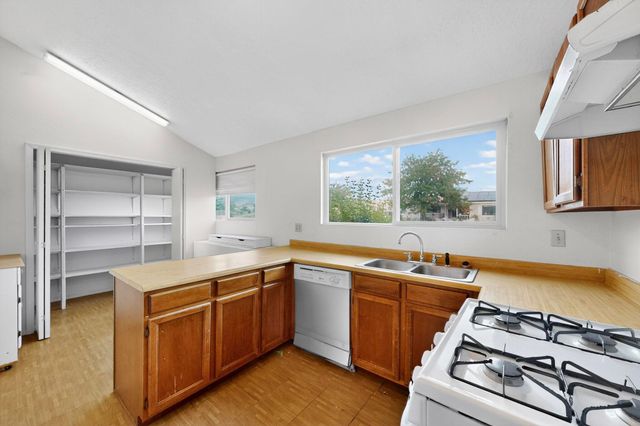 778 PLATA Drive SE, Rio Rancho, NM 87124