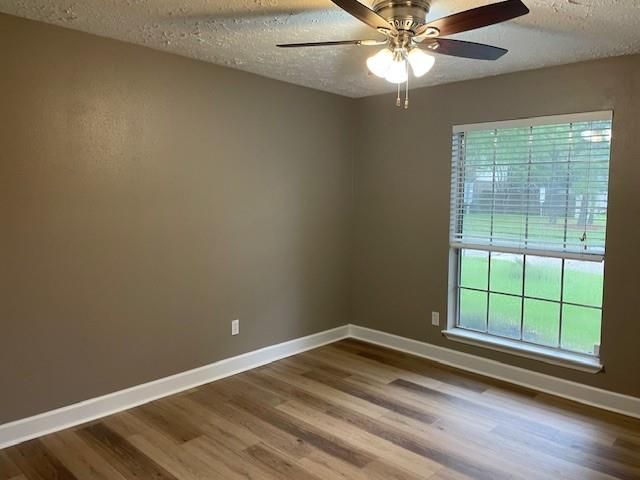 1314 Oak Hollow Drive, Friendswood, TX 77546