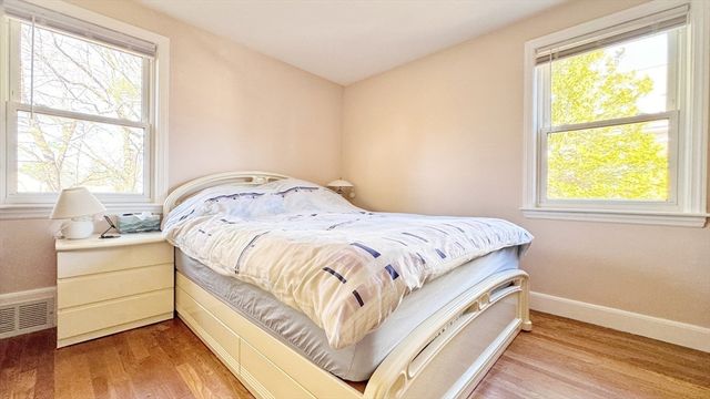 22 Ames St, Quincy, MA 02169