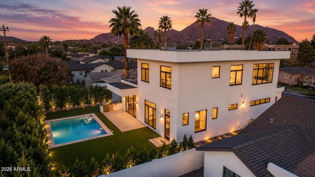 4120 N 44TH Place, Phoenix, AZ 85018