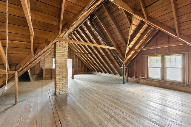 1643 S 55th STREET, West Milwaukee, WI 53214
